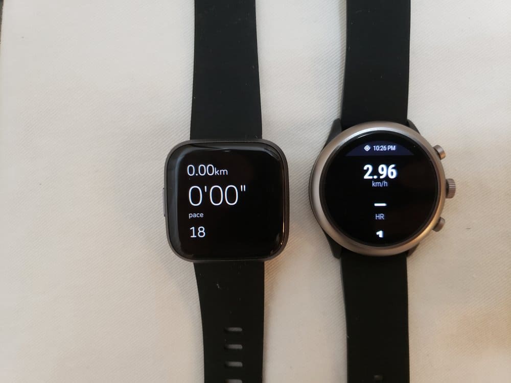 Versa 2 and Sport Smartwatch acting in exercise mode