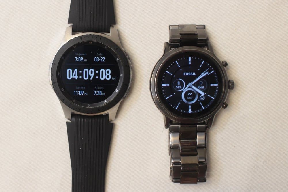Samsung Galaxy Watch vs Fossil Gen 5 Carlyle main watch face