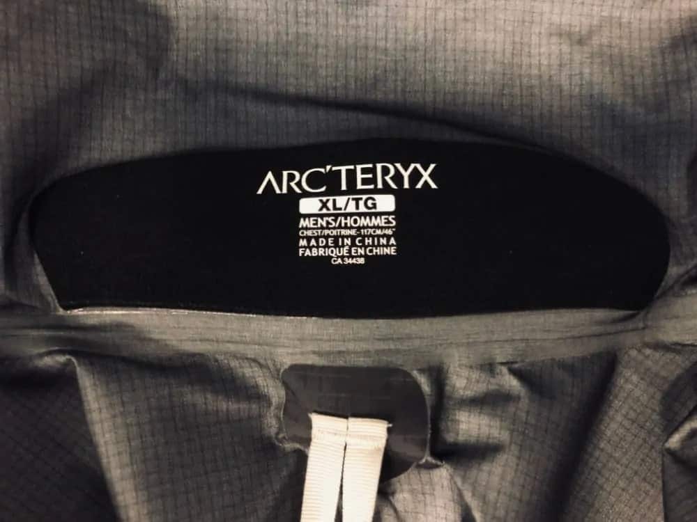 Arcâ€™Teryx Beta LT jacket for men label.