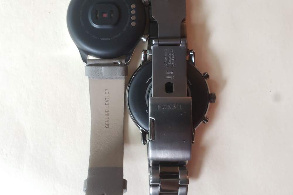 ticwatch c2 vs fossil gen 5 carlyle strap and clasp band