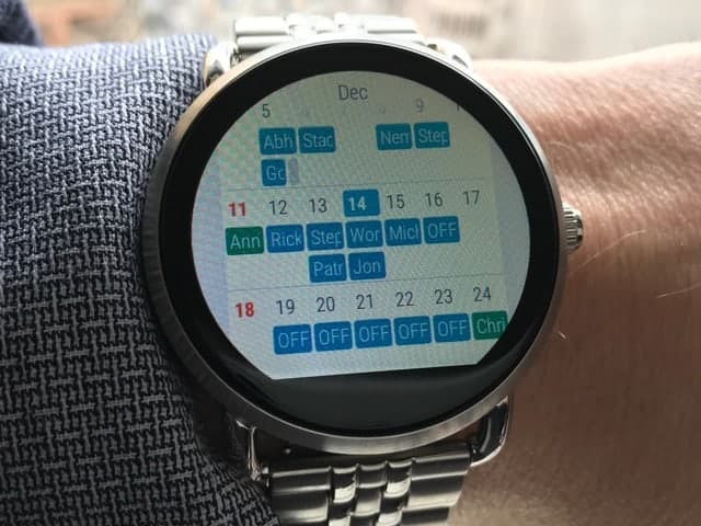 Calendar interface on Fossil Q Wander Smartwatch