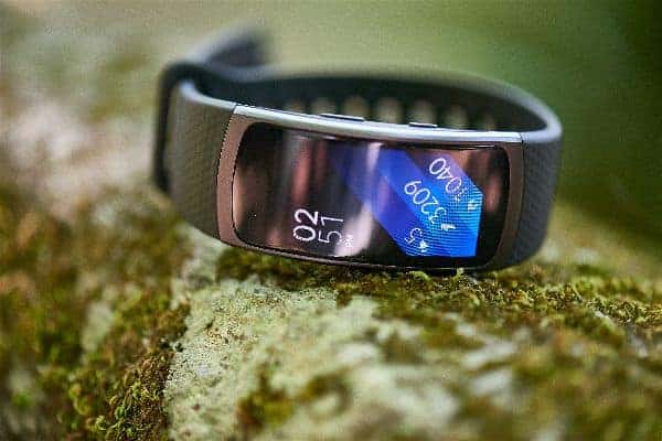 Samsung Gear Fit 2 Smartwatch showcasing the clock.