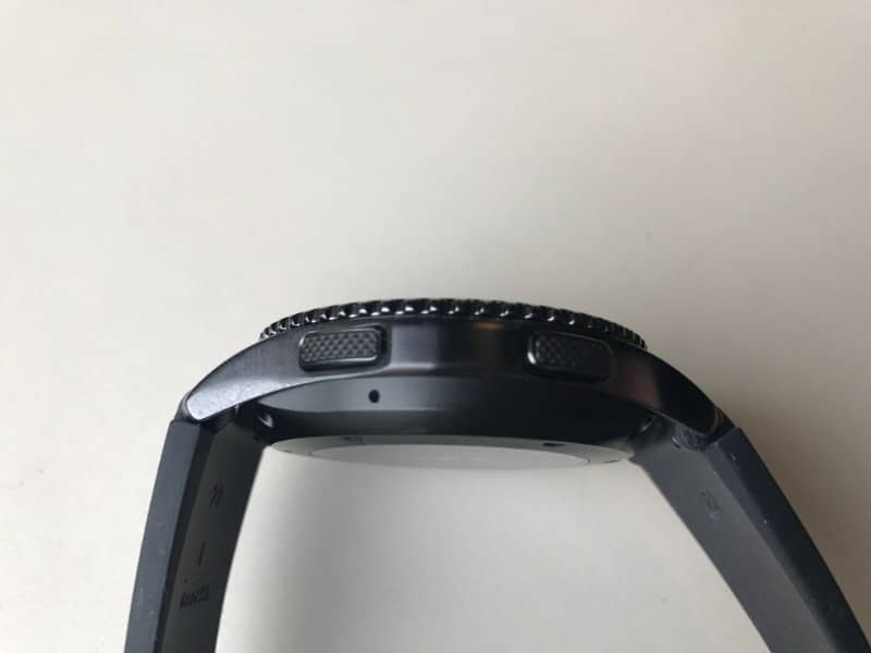Side view of buttons and bezel on Samsung Gear S3 Frontier Smartwatch