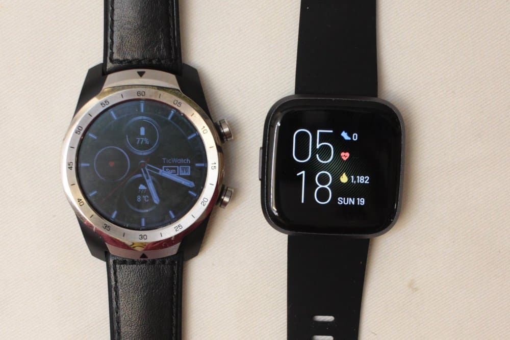 Ticwatch Pro vs Fitbit Versa 2 main screen