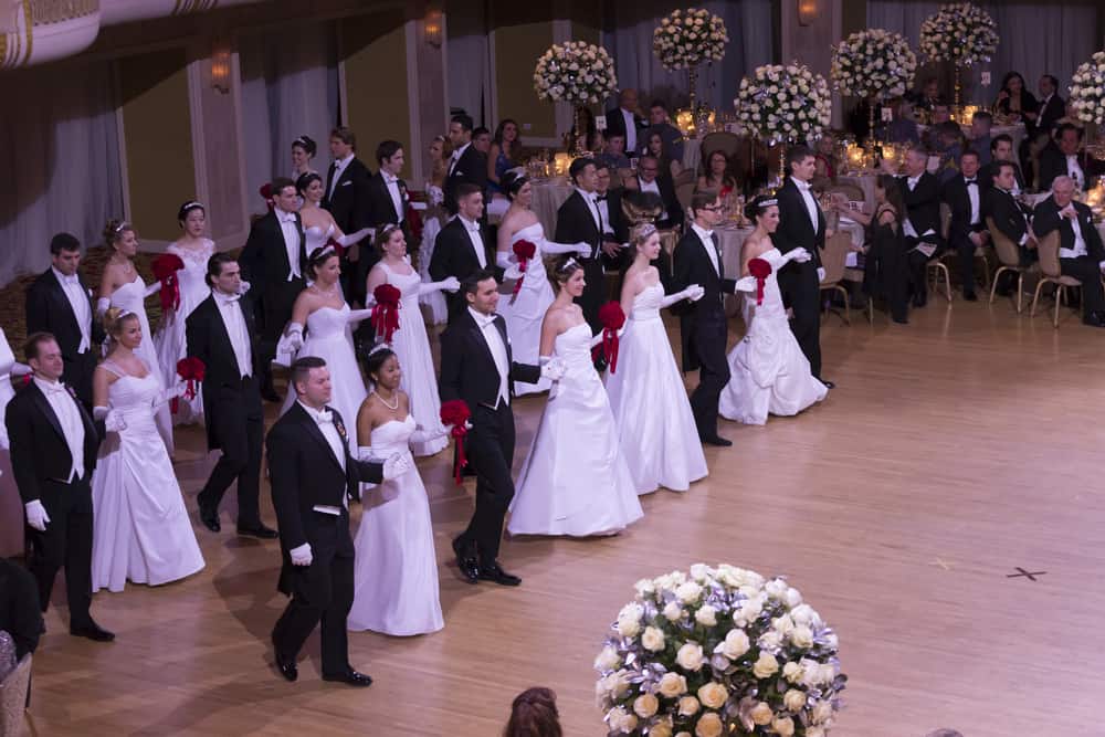 Debutantes enter dance floor at 61st Viennese Opera Ball.