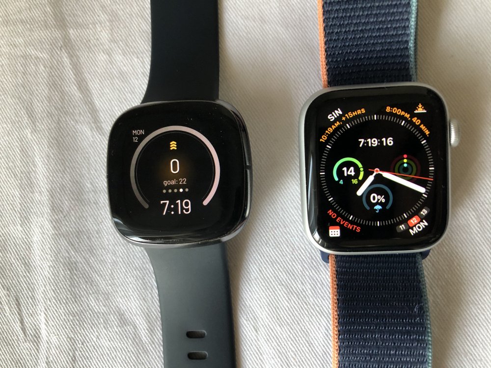 apple watch series 6 vs fitbit sense main screen