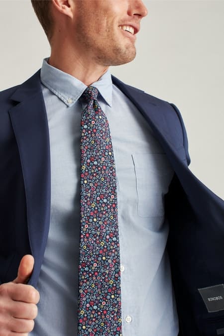 The patterned premium necktie from Bonobos.